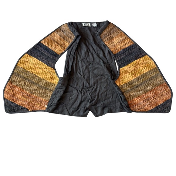 Vintage AJ Woven Leather Vest Genuine Suede Striped Southwest Boho Size Small - Picture 9 of 10